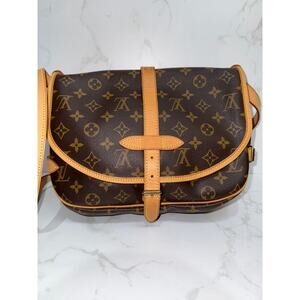 Louis Vuitton Saumur 30 Monogram Canvas Messenger